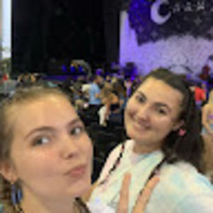 Meet your Posher, Olivia